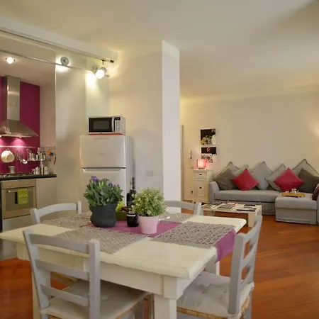 Super In Santa Croce District Apartamento
